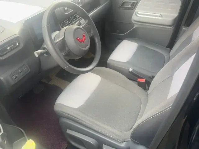 Wuling Zhiguang NEV — Фото автомобиля 10
