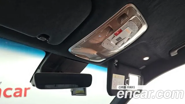Genesis GV70 2.5T Бензин AWD — Фото автомобиля 16
