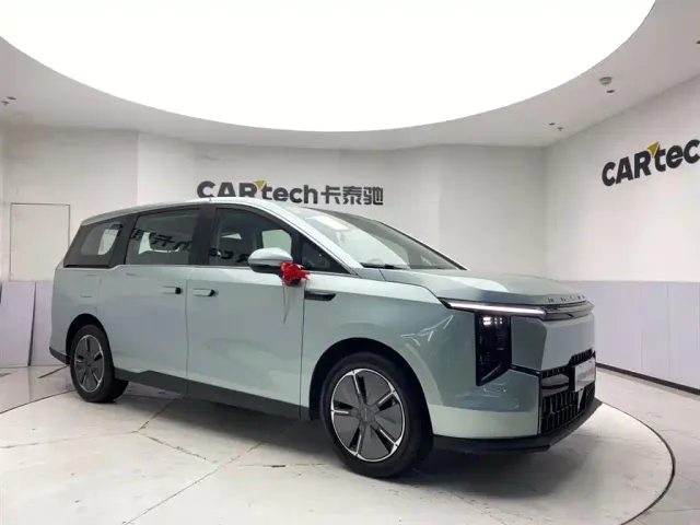 Maxus Dajia 7 — Фото автомобиля 2