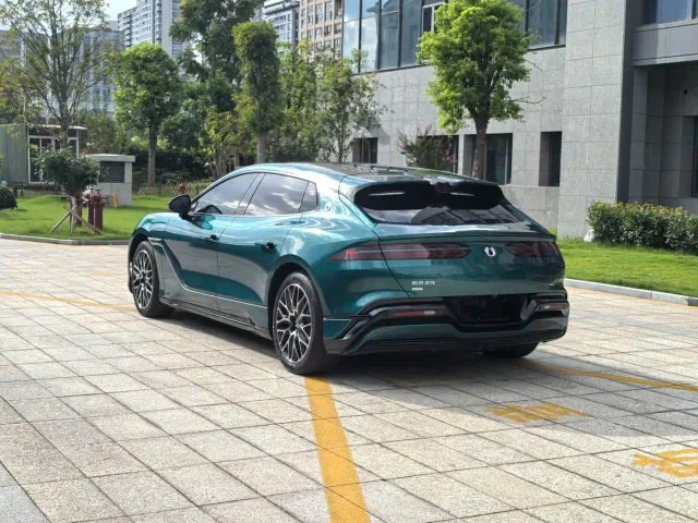 Denza Z9GT — Фото автомобиля 27