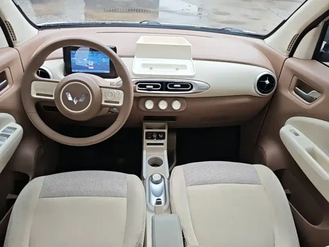 Wuling Hongguang Mini EV — Фото автомобиля 9