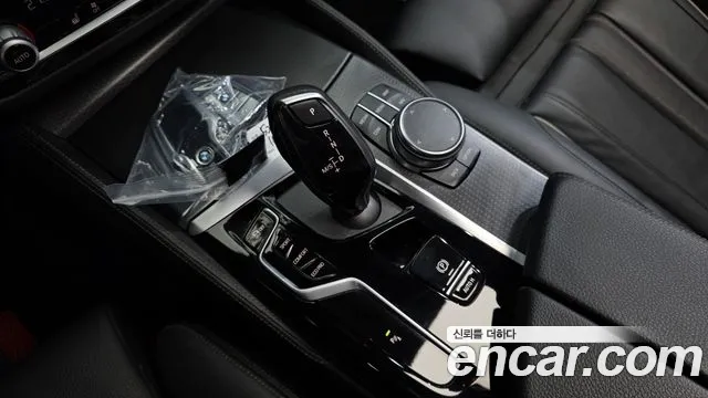 BMW 5 Series G30 — Фото автомобиля 12