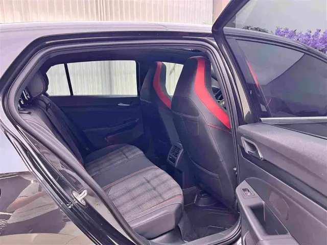 Volkswagen Golf GTI 2021 380TSI DSG GTI — Фото автомобиля 12