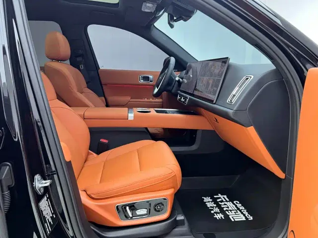 Li Auto L7 — Фото автомобиля 18