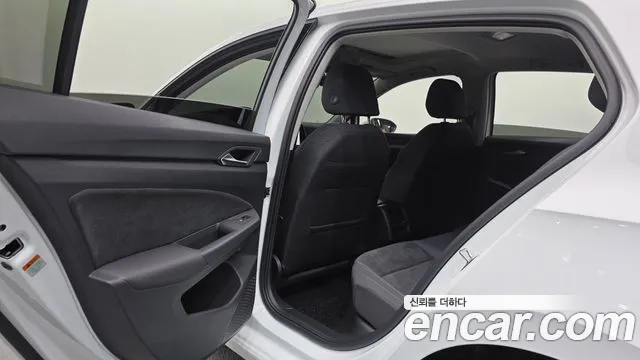 Volkswagen Golf Golf 8 поколение 2.0 TDI Prestige — Фото автомобиля 15