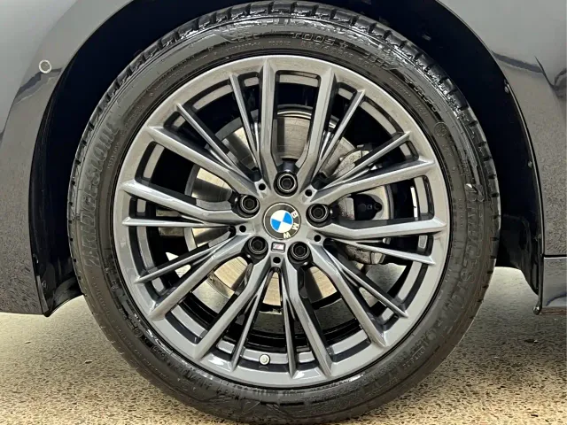 BMW 3 Series — Фото автомобиля 7