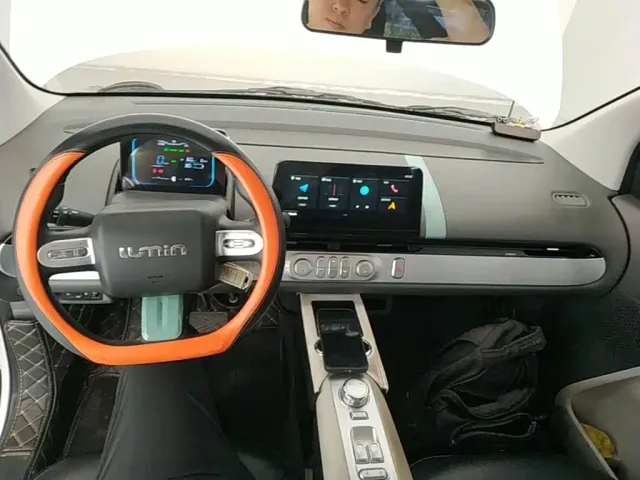 Changan Lumin — Фото автомобиля 9