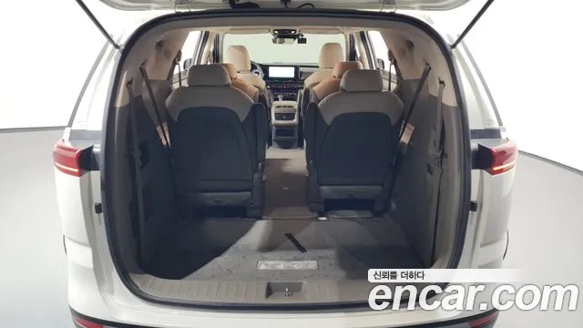 Kia Canival Carnival 4 поколение 9 мест Prestige — Фото автомобиля 20