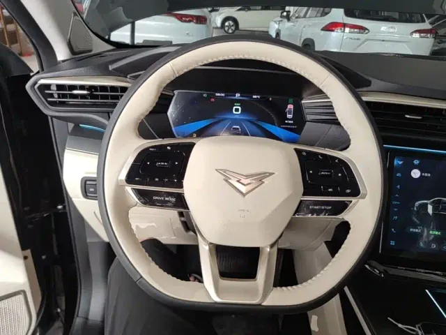 Kaiyi Kunlun NEV — Фото автомобиля 10