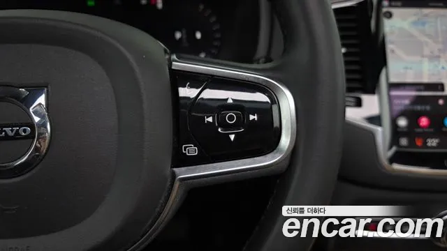 Вольво XC90 — Фото автомобиля 29