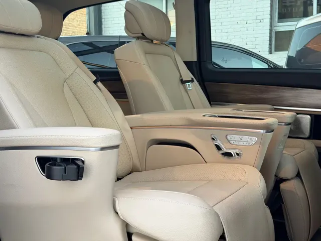 Mercedes-Benz V-Class — Фото автомобиля 18