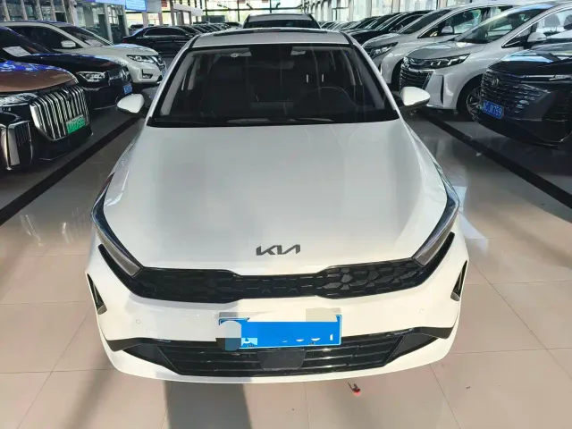 Kia K3 — Фото автомобиля 2