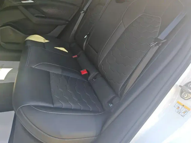 Audi Q6L e-tron — Фото автомобиля 21