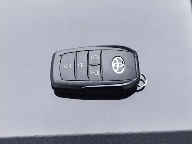 Toyota Granvia — Фото автомобиля 19