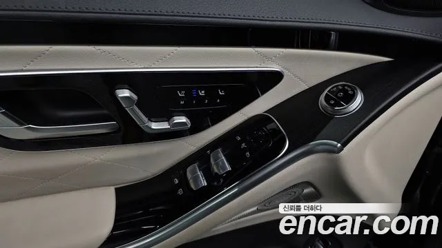 Mercedes-Benz S-Class — Фото автомобиля 24