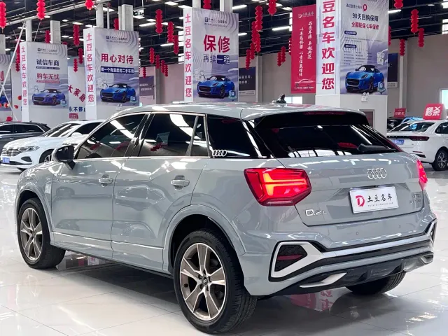 Audi Q2L — Фото автомобиля 6