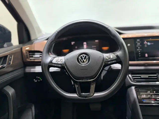 Volkswagen Tharu — Фото автомобиля 10