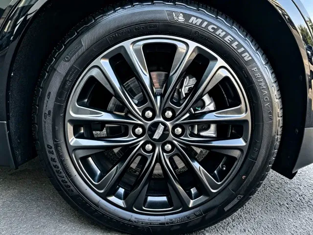Cadillac XT5 — Фото автомобиля 14