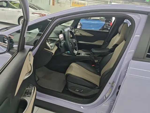 BYD Dolphin — Фото автомобиля 14