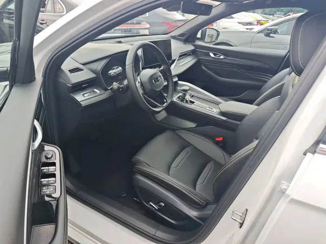Geely Xingrui — Фото автомобиля 4