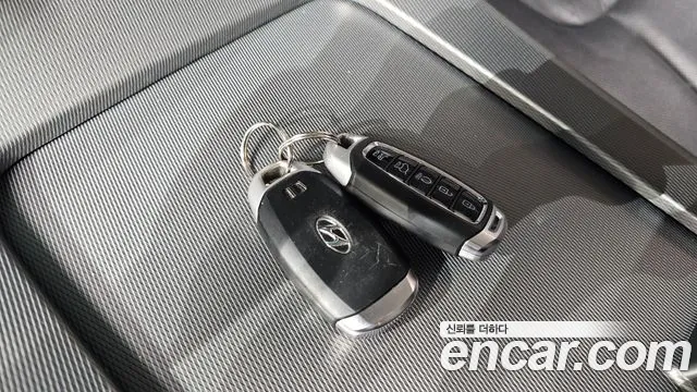 Hyundai Palisade Palisade Дизель 2.2 2WD — Фото автомобиля 15