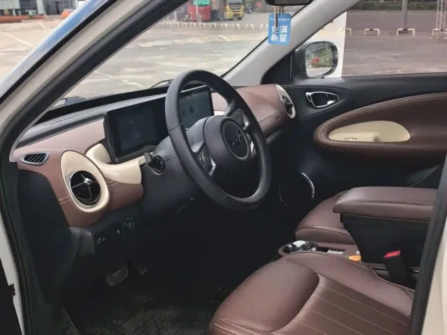 Wuling Bingo — Фото автомобиля 9