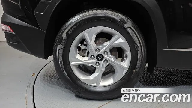 Hyundai Tucson Tucson (NX4) Бензин 1.6 турбо 2WD — Фото автомобиля 21