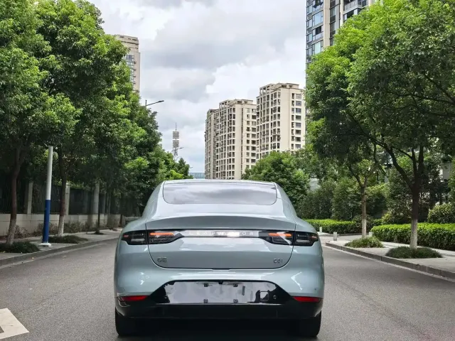 Leapmotor C01 — Фото автомобиля 16