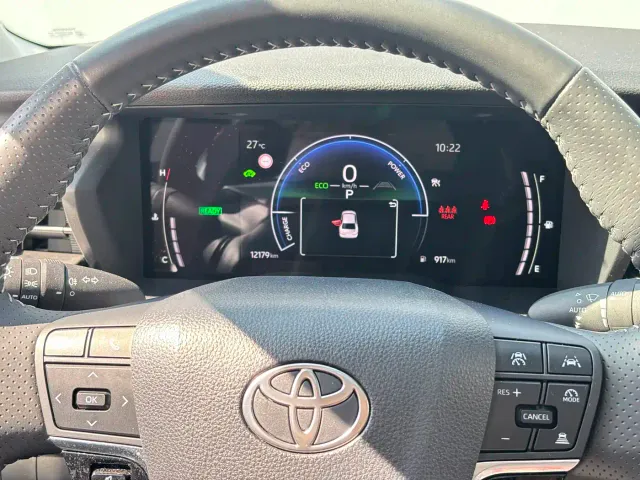 Toyota Camry — Фото автомобиля 11