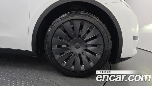 Tesla Model Y Модель Y — Фото автомобиля 2