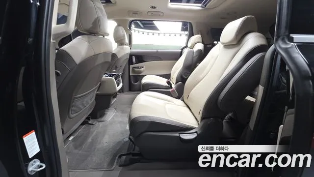 Kia Canival Carnival 4 поколение Бензин 9 мест Noblesse — Фото автомобиля 11