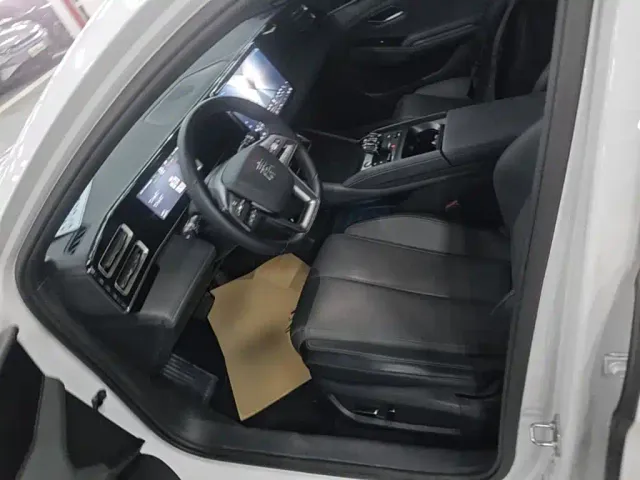 BYD Qin L — Фото автомобиля 14