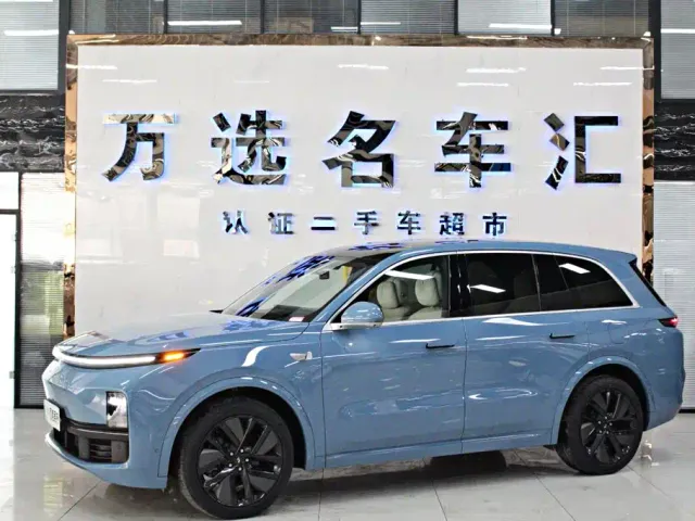 Li Auto L8 — Фото автомобиля 3