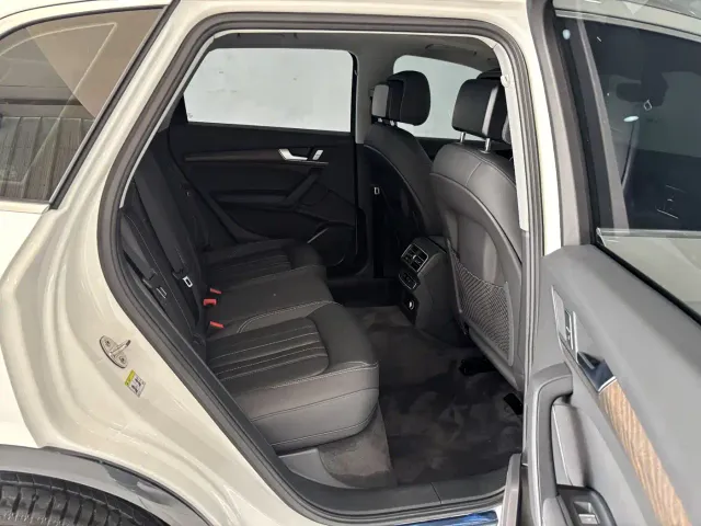Audi Q5L — Фото автомобиля 24