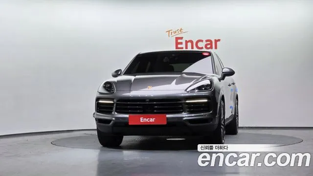 Porsche Cayenne — Фото автомобиля 3