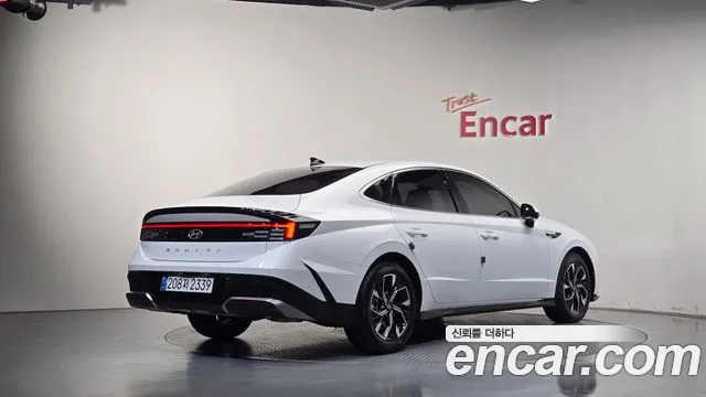 Hyundai Sonata — Фото автомобиля 2