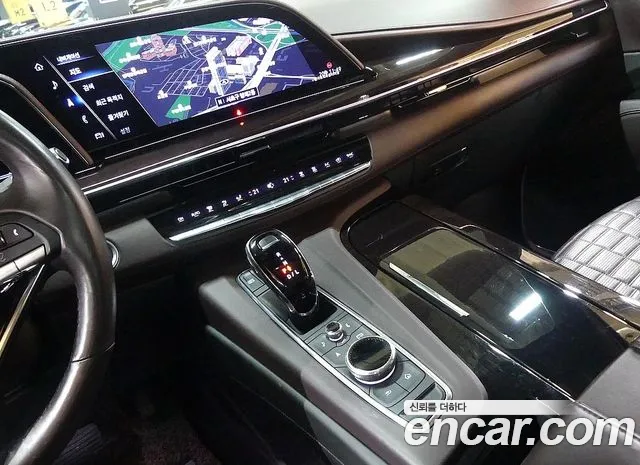 Cadillac Escalade Generation 5 — Фото автомобиля 15
