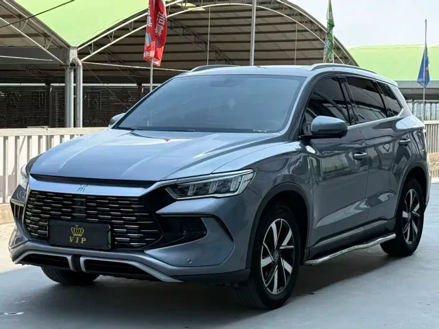 Фотография автомобиля — BYD Song Pro