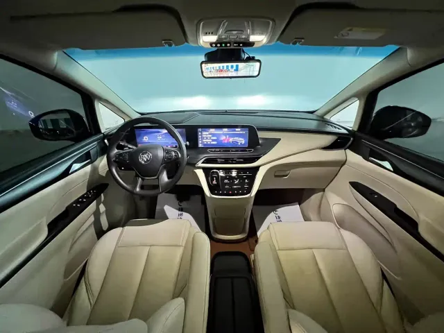 Buick GL8 — Фото автомобиля 15