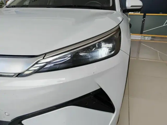 BYD Yuan PLUS — Фото автомобиля 8