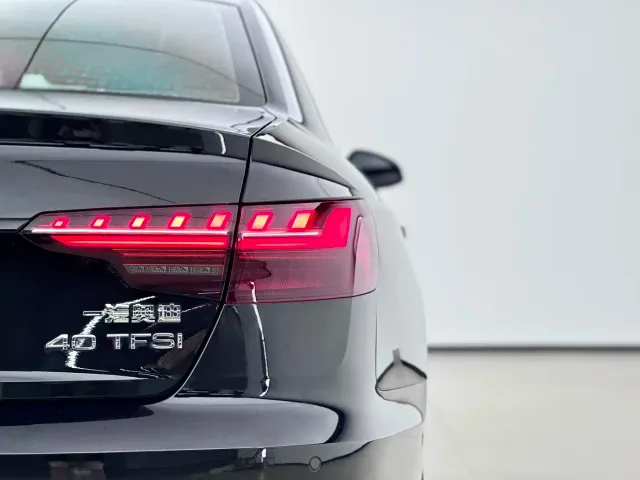 Audi A4L — Фото автомобиля 13