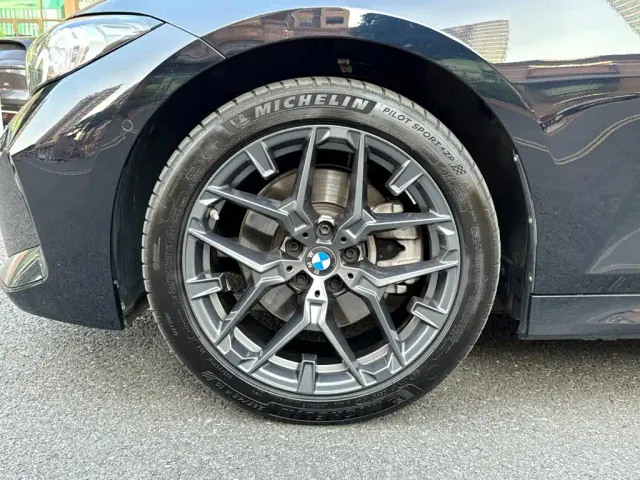 BMW 3 Series — Фото автомобиля 29