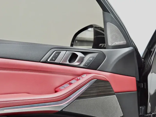 BMW BMW X5 2022 Facelift xDrive 40Li Premium M Sport Package — Фото автомобиля 19