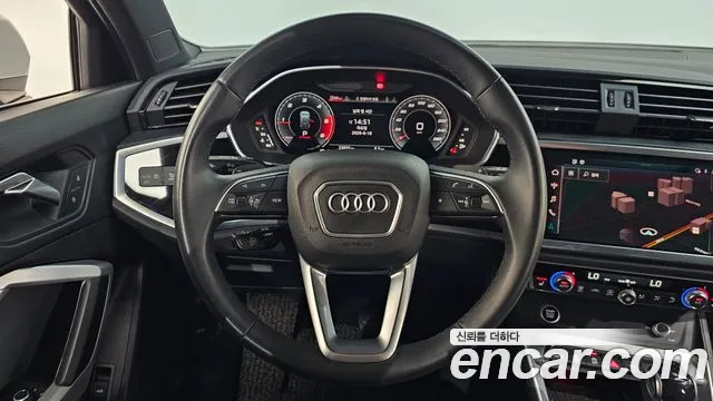 Audi Q3 35 TDI quattro Premium — Фото автомобиля 11