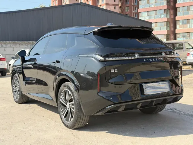 Lynk & Co 08 EM-P — Фото автомобиля 4