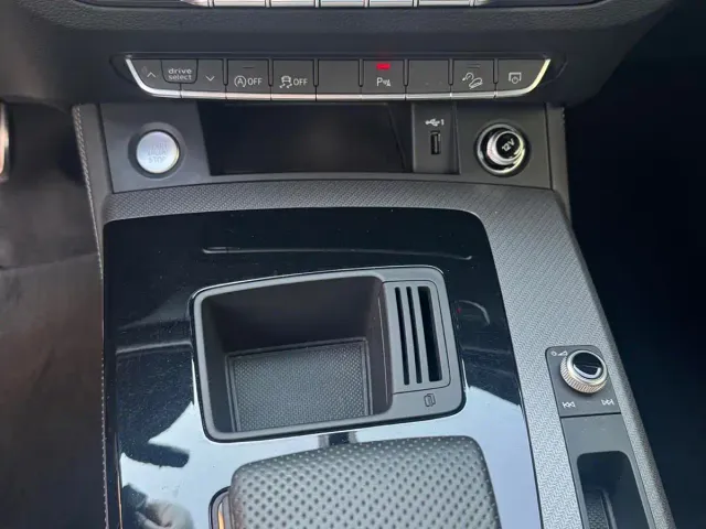 Audi Q5L — Фото автомобиля 12