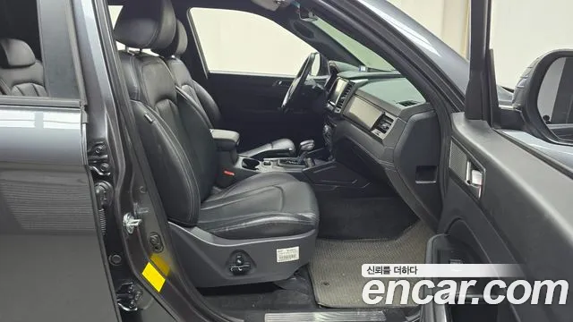 KG_Mobility_Ssangyong Rexton Новый Rexton Sport Khan Дизель 2.2 4WD — Фото автомобиля 11