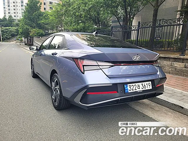 Hyundai AVANTE — Фото автомобиля 3