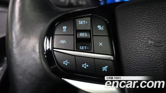 Ford Explorer Explorer 6 поколение 3.0 Platinum 4WD — Фото автомобиля 16
