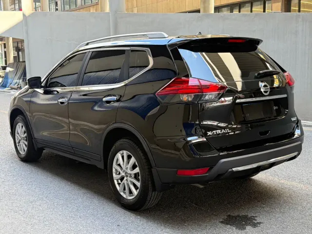 Nissan X-Trail — Фото автомобиля 6